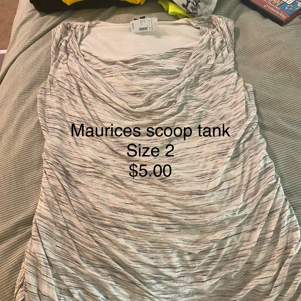 Maurices top